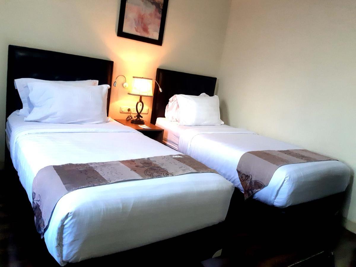 Pacific Hotel Ambon Dış mekan fotoğraf