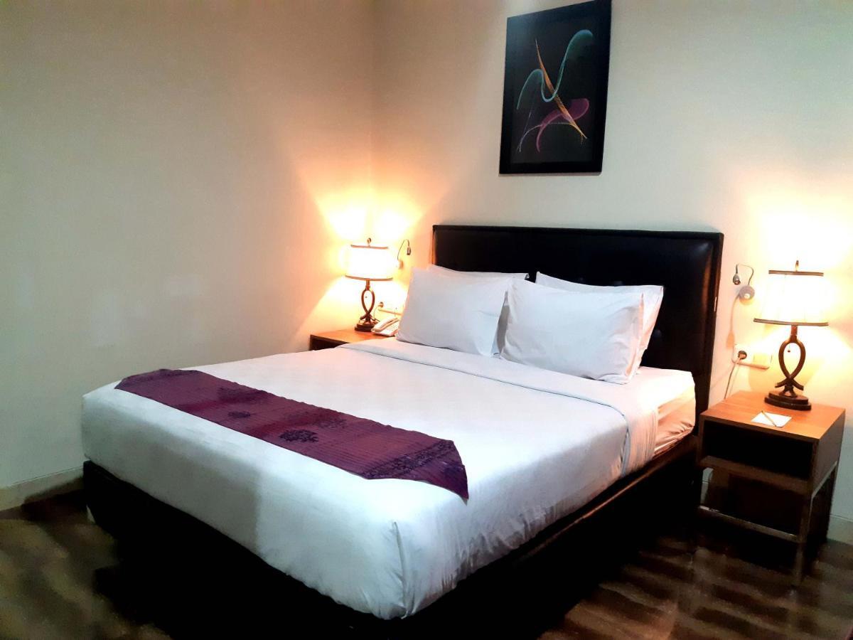 Pacific Hotel Ambon Dış mekan fotoğraf