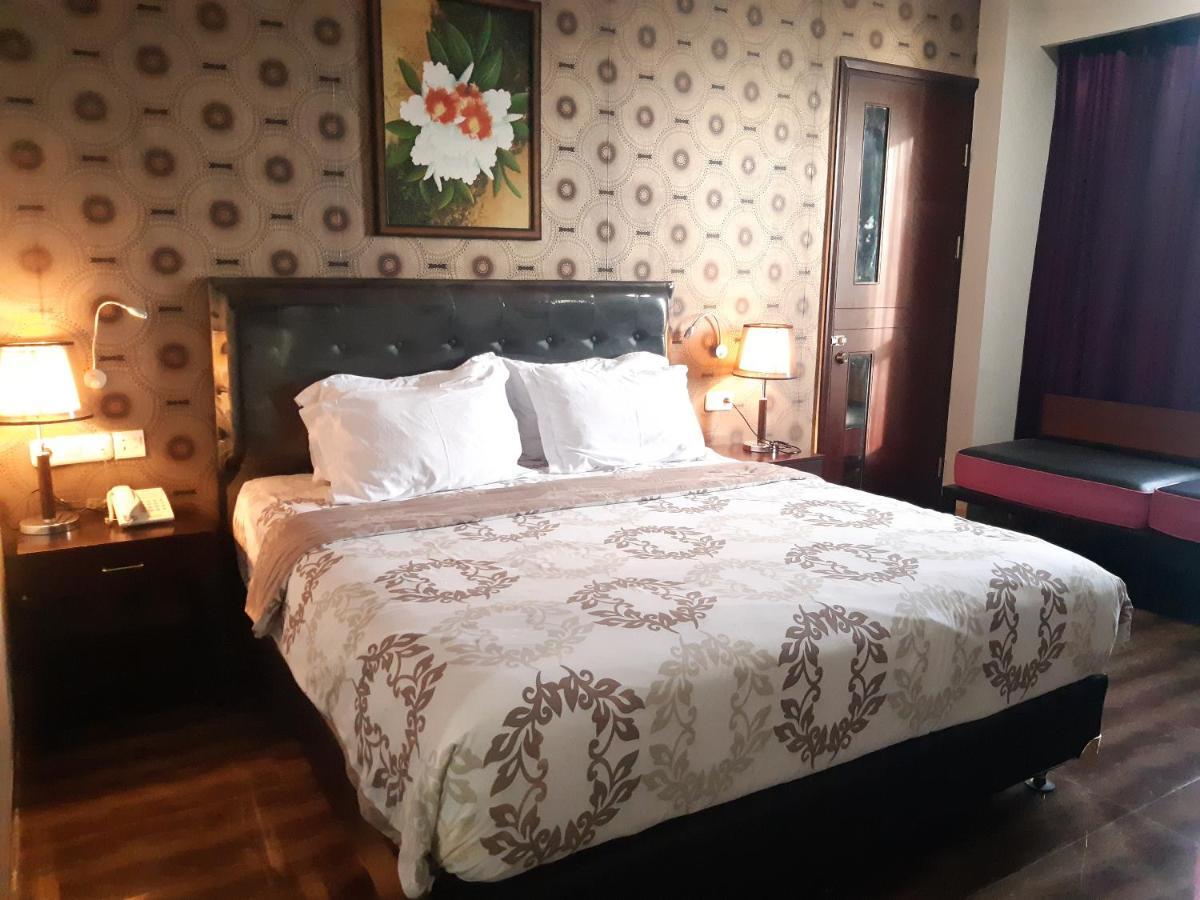 Pacific Hotel Ambon Dış mekan fotoğraf