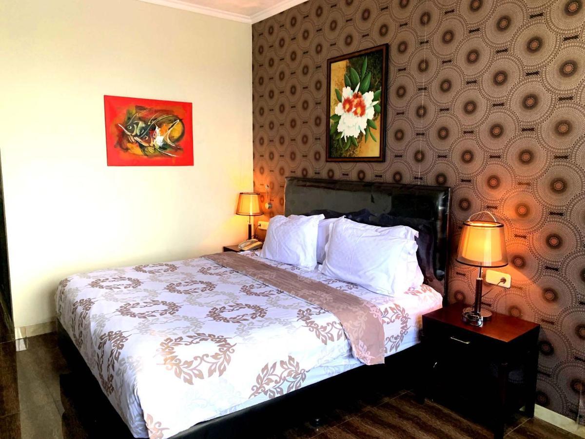 Pacific Hotel Ambon Dış mekan fotoğraf