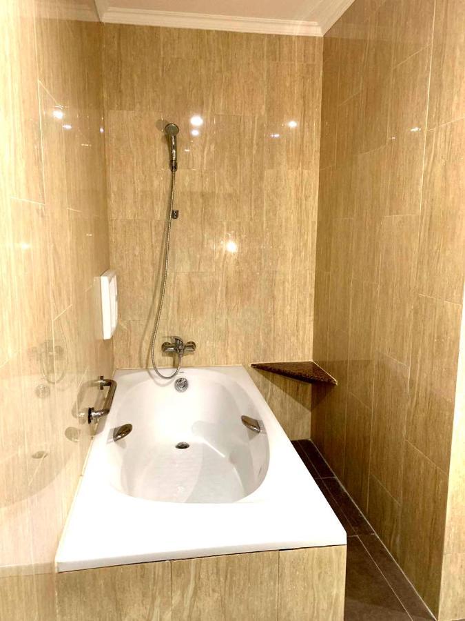 Pacific Hotel Ambon Dış mekan fotoğraf