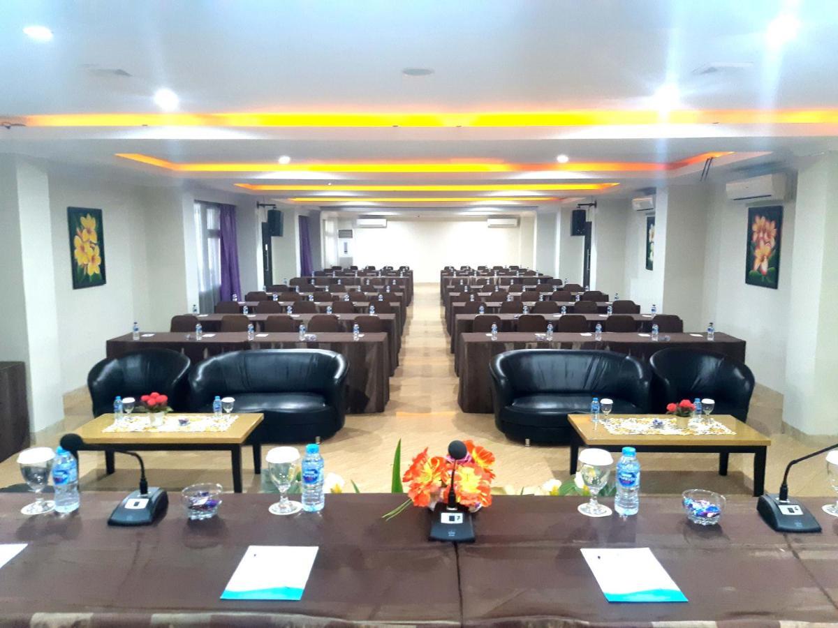 Pacific Hotel Ambon Dış mekan fotoğraf